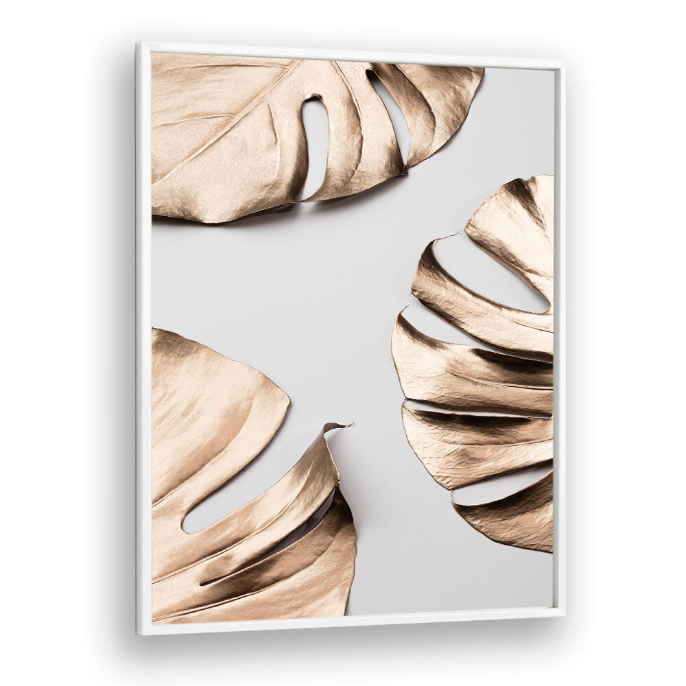 Stylish MONSTERA GOLD I, FASHION POSTERS bring abstract elegance to your decor, elevating any space beautifully.