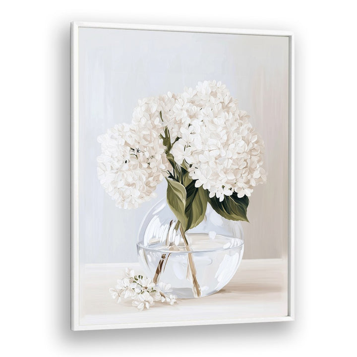 WHITE HYDRANGEAS VASE