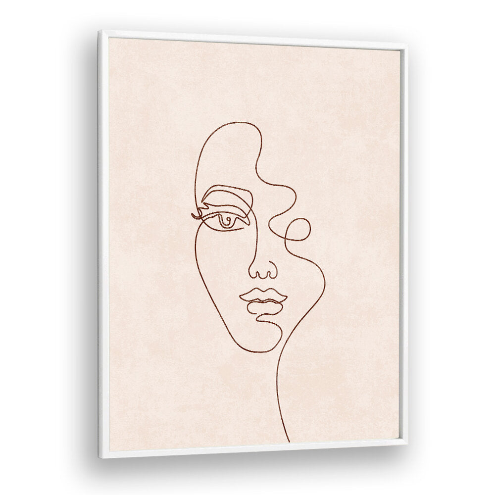 CONTOURED ELEGANCE