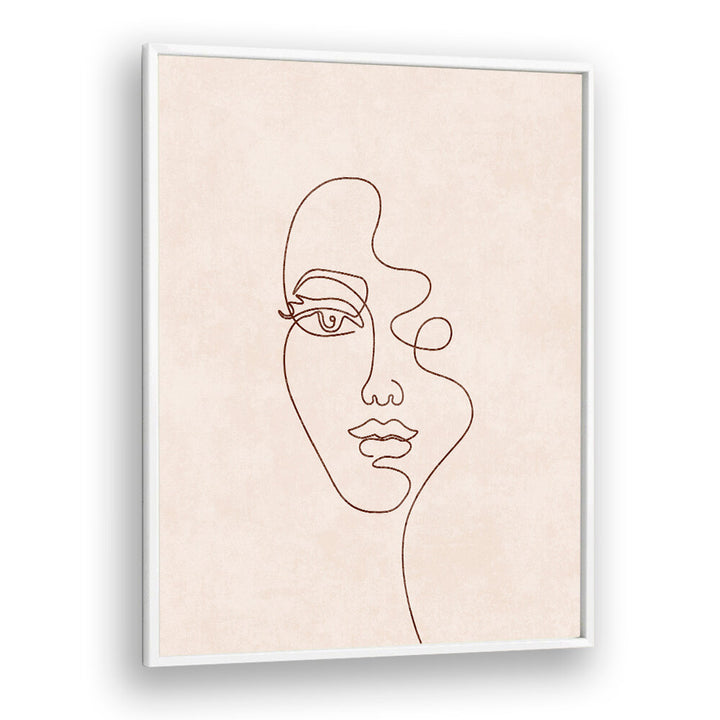 CONTOURED ELEGANCE