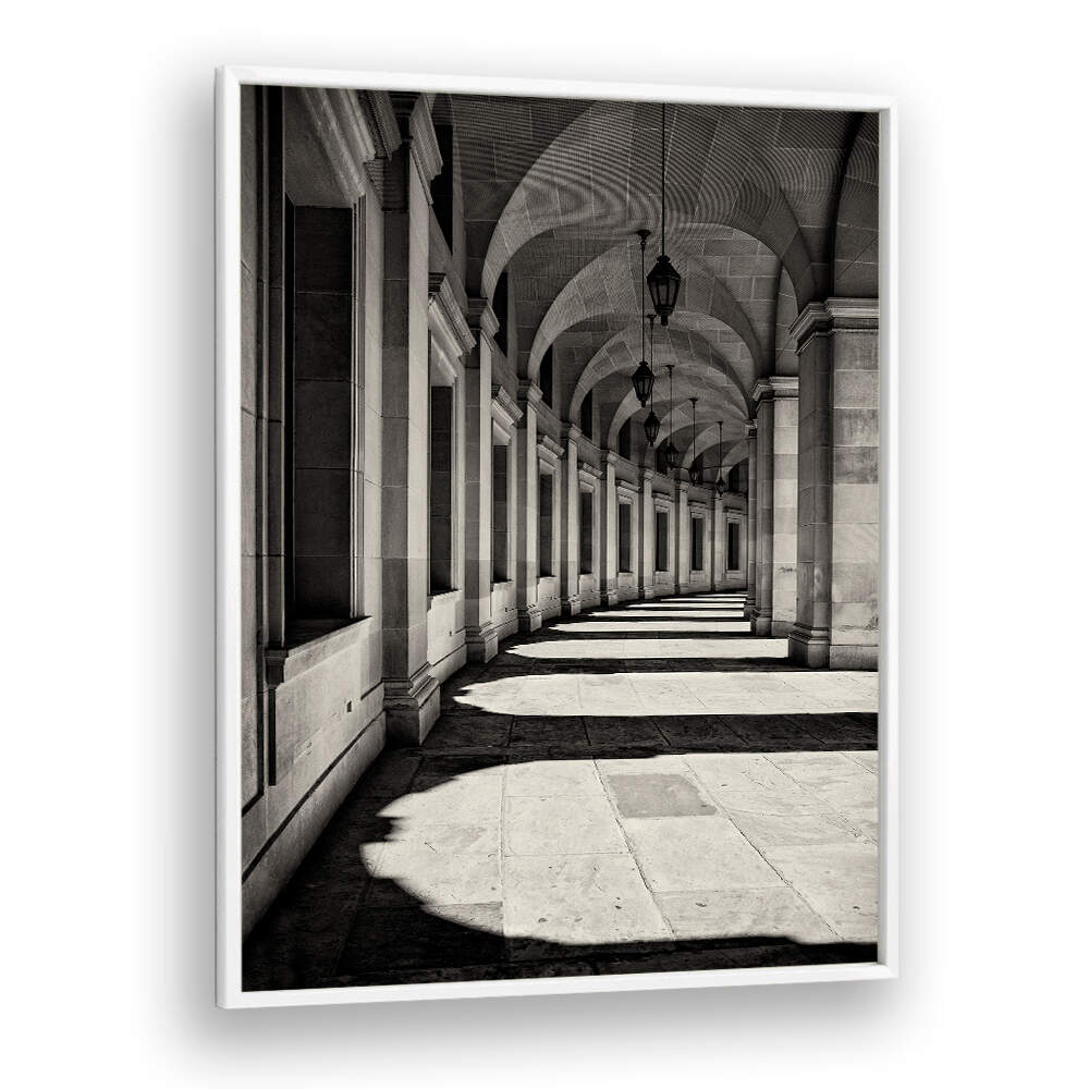 CURVED CORRIDOR
