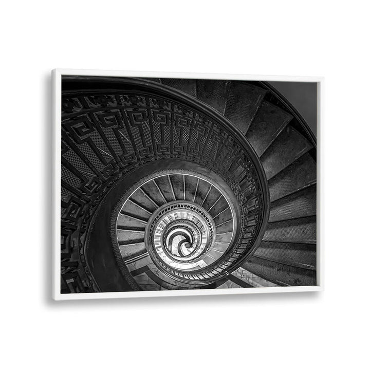 SPIRAL LADDER