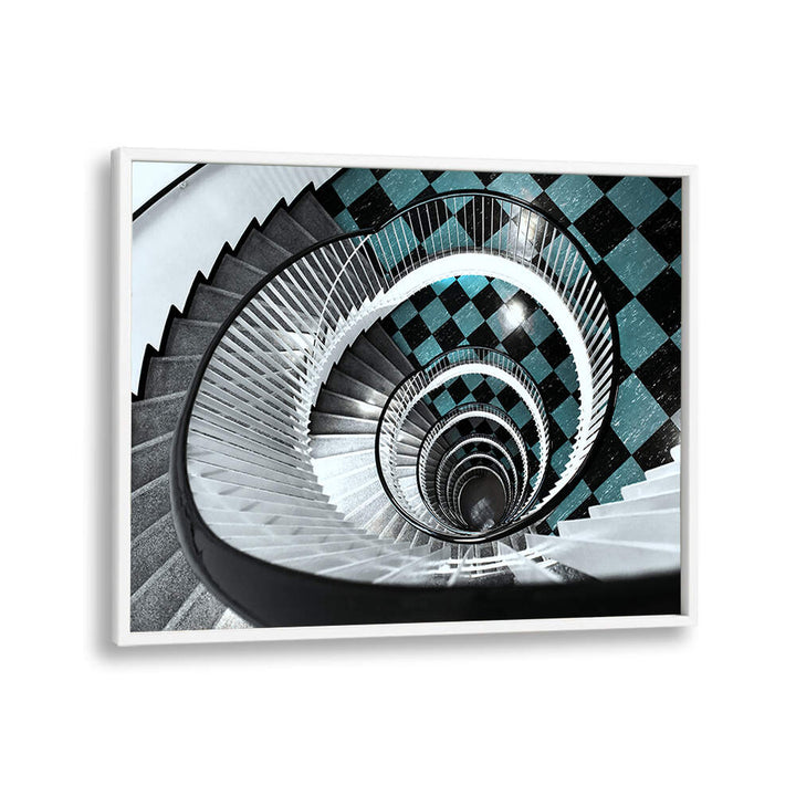 DESCENT OVER TILES