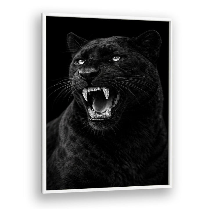 HYPER-REALISTIC LEOPARD