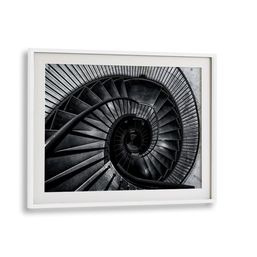 BLACK & WHITE SPIRAL STAIRCASE