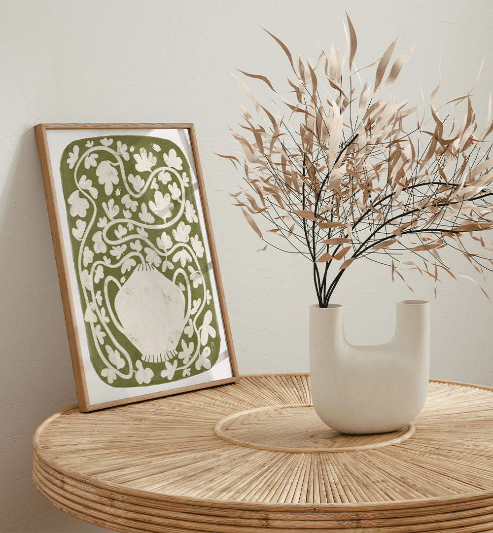 WINDING BOTANICAL VASE
