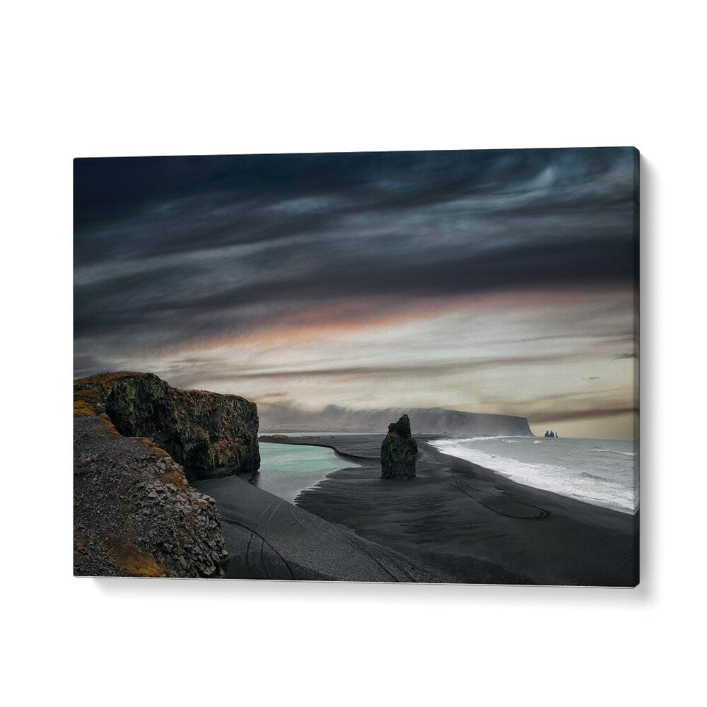 PHOTOGRAPHY painting - REYNISFJARA BEACH NEAR VIK - ICELAND by Asianmonk