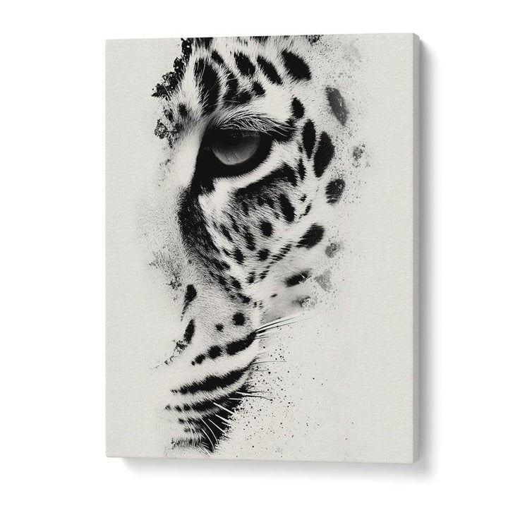 INTENSE LEOPARD GAZE