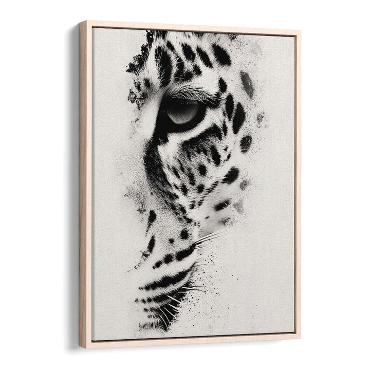 INTENSE LEOPARD GAZE