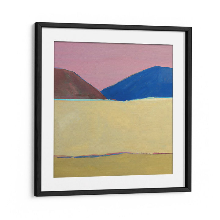 COLORFUL DESERT MOUNTAINS