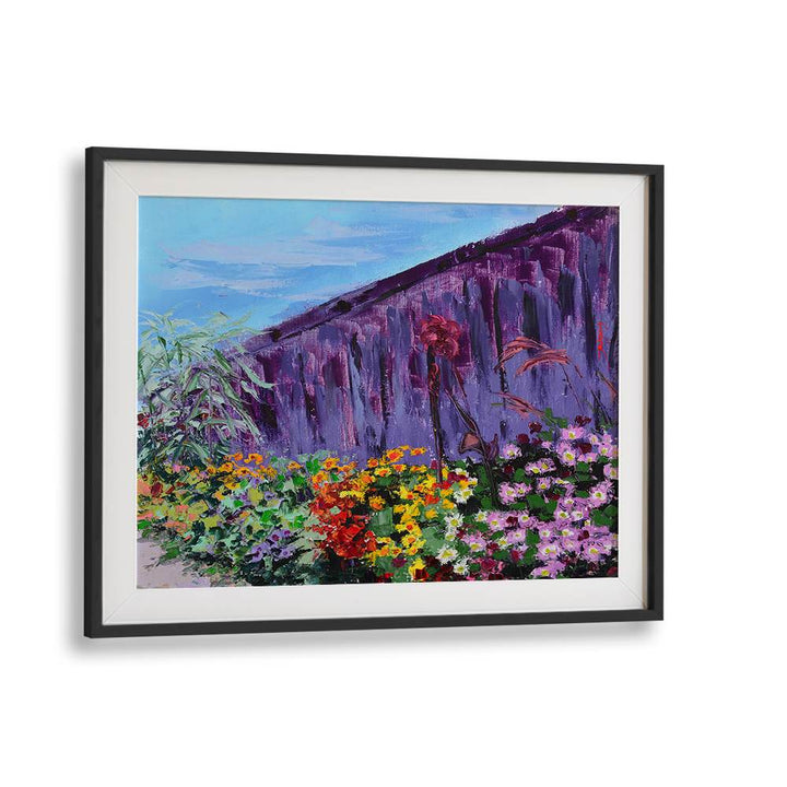VIBRANT GARDEN WALL
