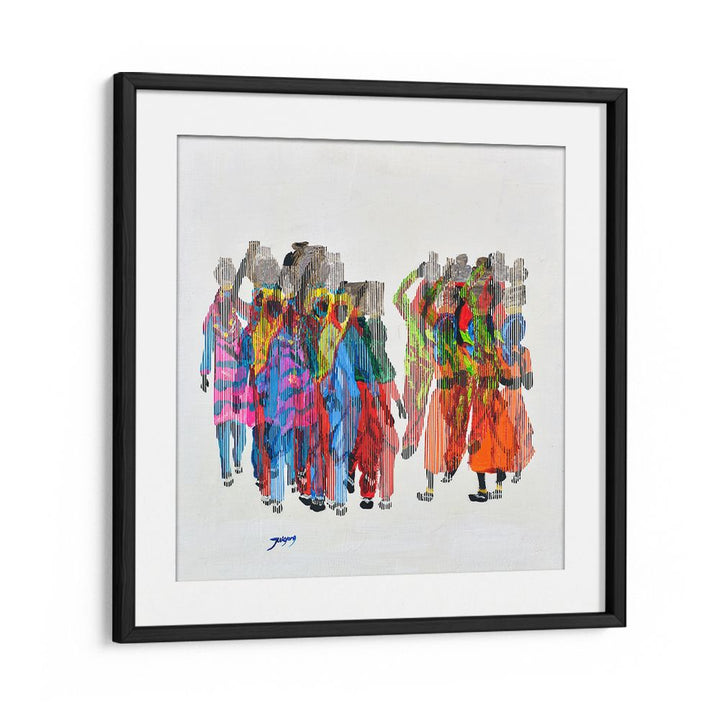 VIBRANT WALKING WOMEN