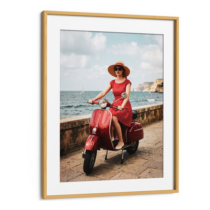 VINTAGE RIDE BY THE SEA