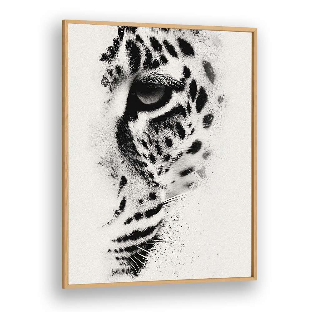 INTENSE LEOPARD GAZE
