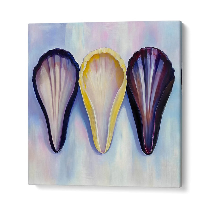 ELEGANT FLORAL FORMS