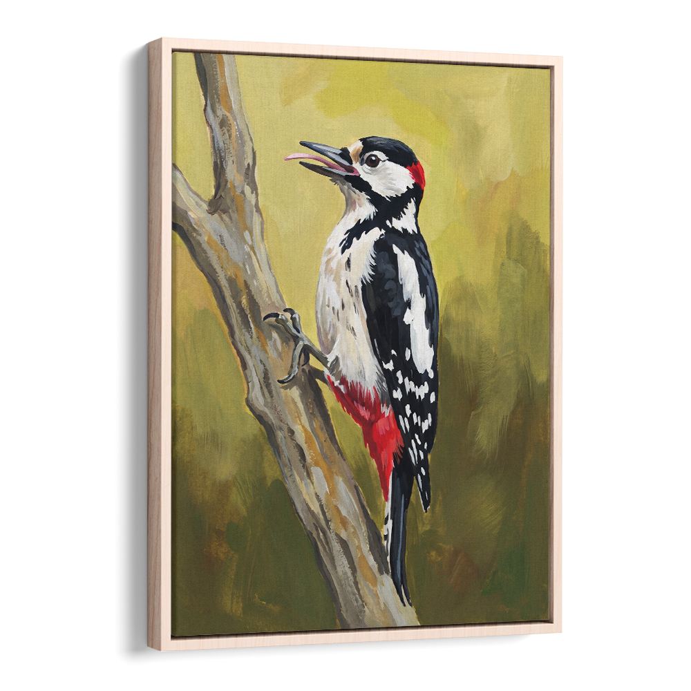 VIBRANT WOODPECKER PERCHED