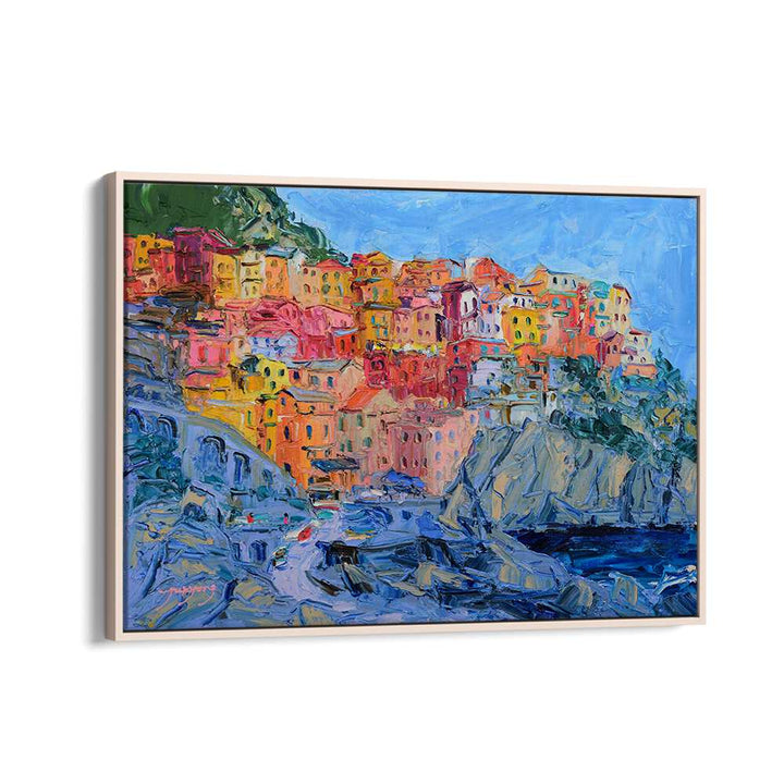 CINQUE TERRE COLORFUL TOWN