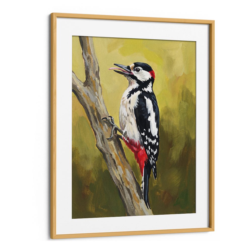 VIBRANT WOODPECKER PERCHED