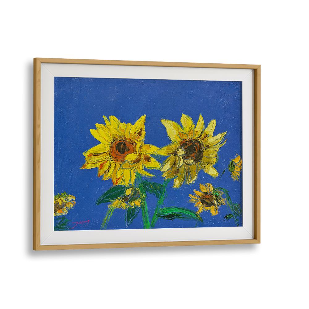 VIBRANT YELLOW SUNFLOWERS