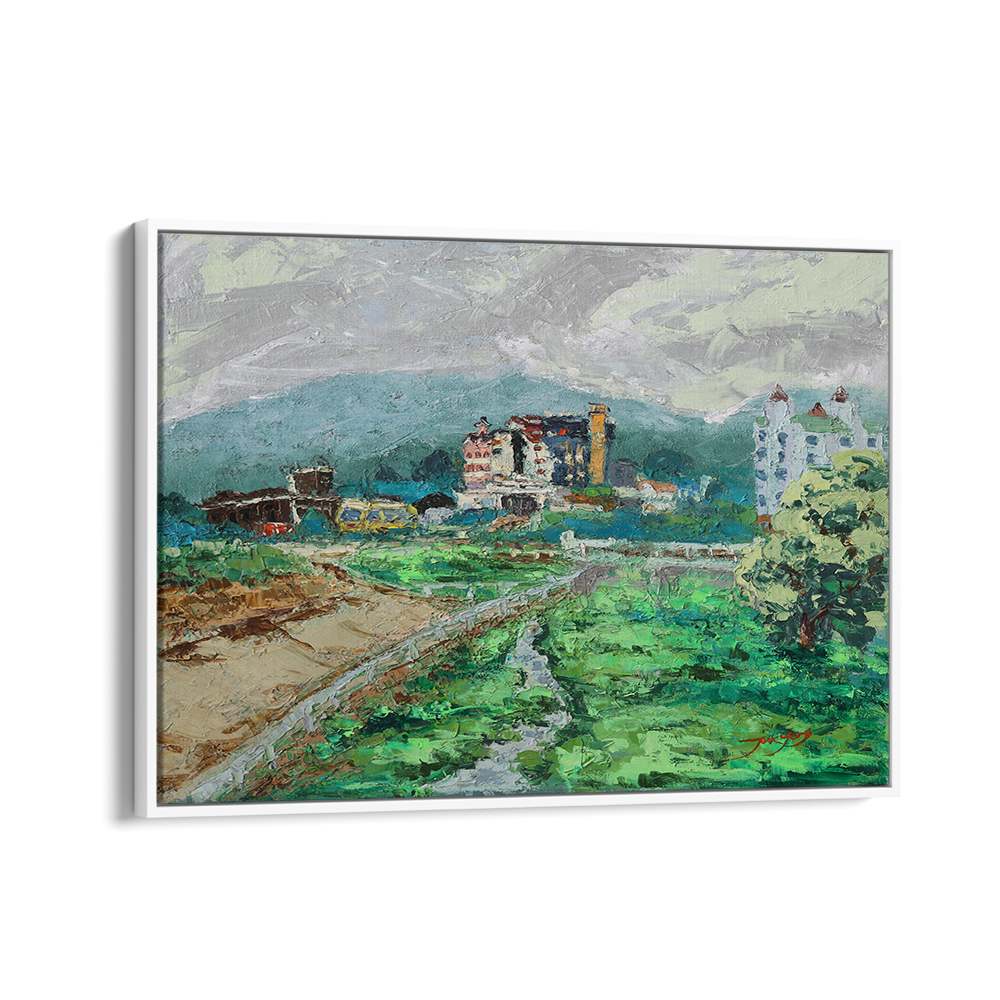 SERENE MOUNTAIN TOWN