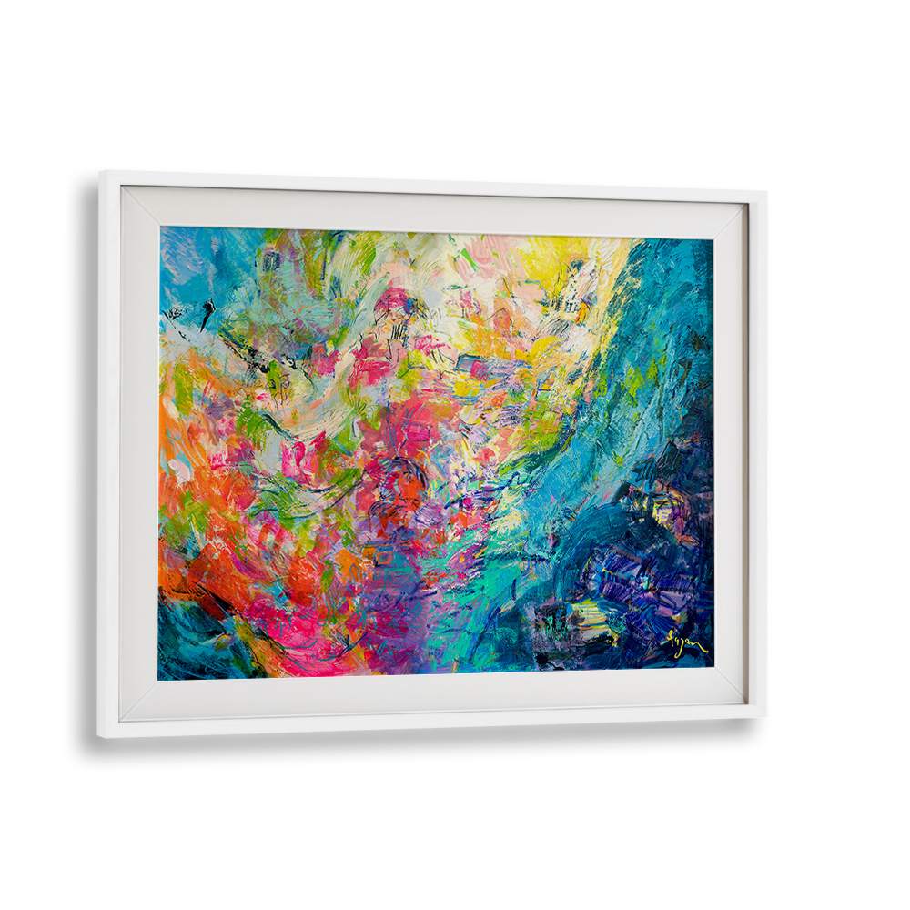 VIVID COLORS AND DELICATE PETALS