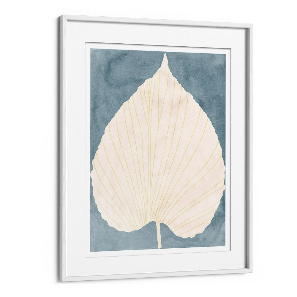 SOFT BLUE FAN LEAF