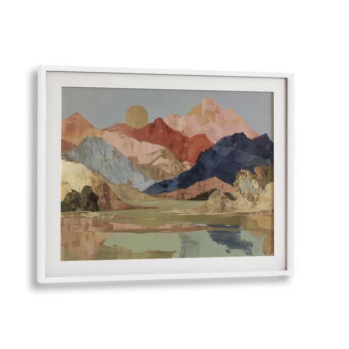 MOUNTAIN LAKE MIRROR REFLECTION