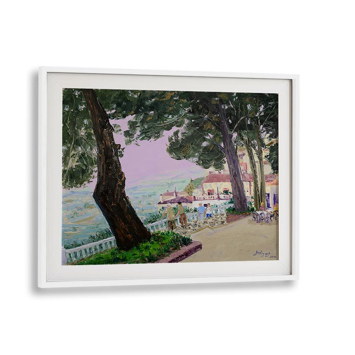 HILLSIDE TOWN PROMENADE