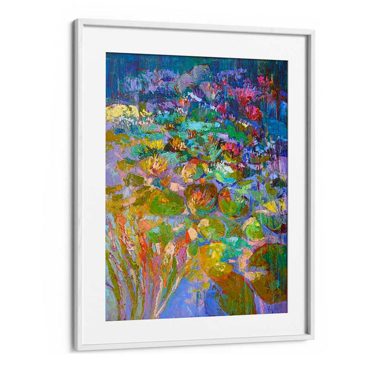 LUSH WATER LILIES