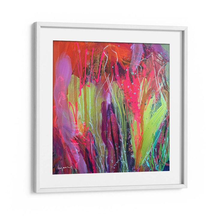 VIBRANT EVERBLOOM