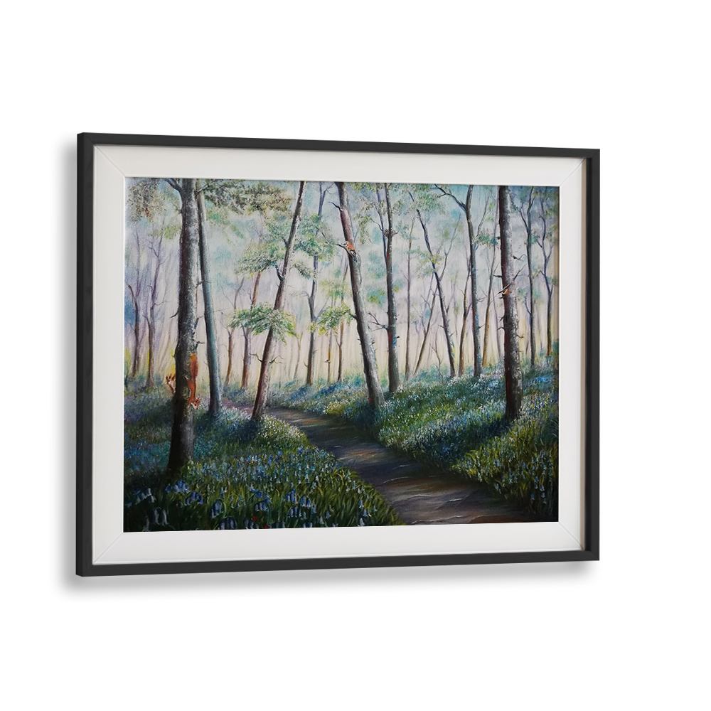 BLUEBELL WOODLAND PATH