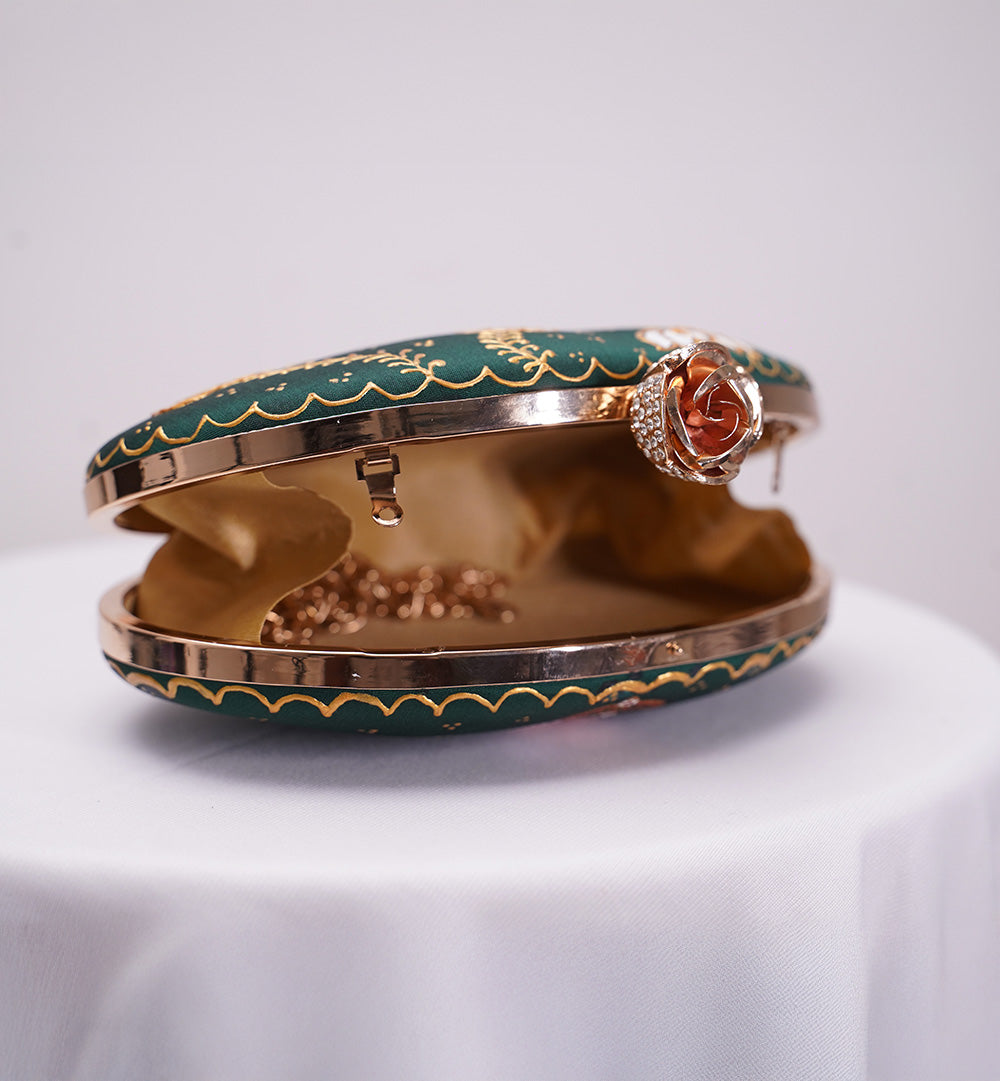SARASWATHI HERITAGE CLUTCH